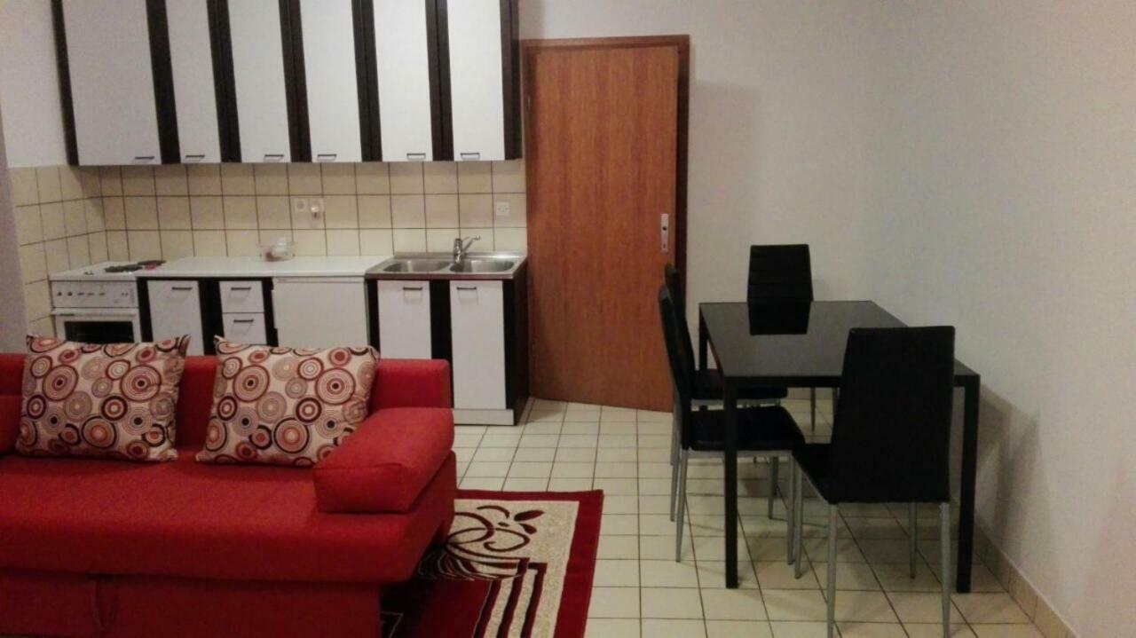 Apartments Eliva Umag Extérieur photo